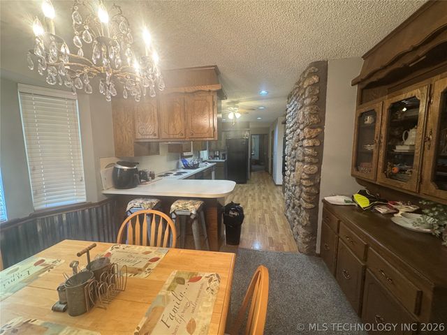 909 Bayshore Drive, Sand Springs, OK 74063