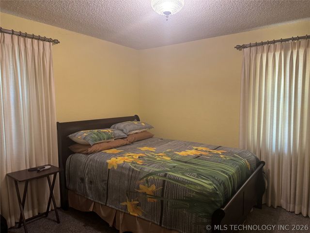 909 Bayshore Drive, Sand Springs, OK 74063