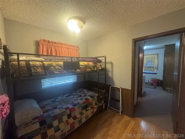 909 Bayshore Drive, Sand Springs, OK 74063