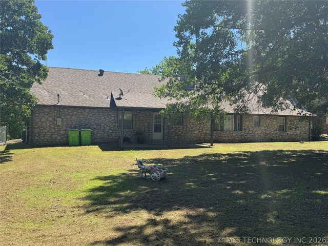 909 Bayshore Drive, Sand Springs, OK 74063