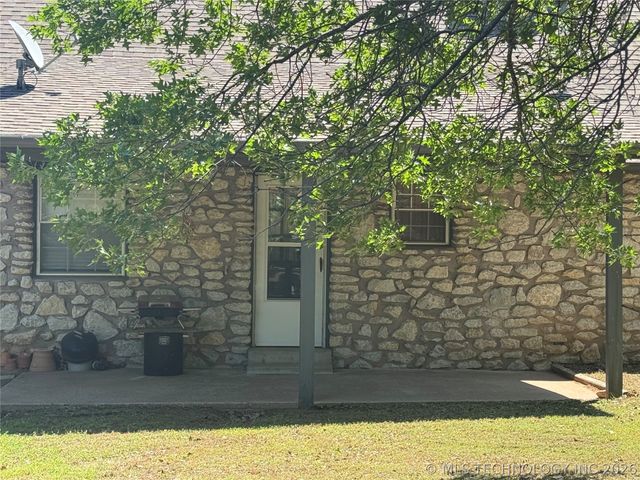909 Bayshore Drive, Sand Springs, OK 74063
