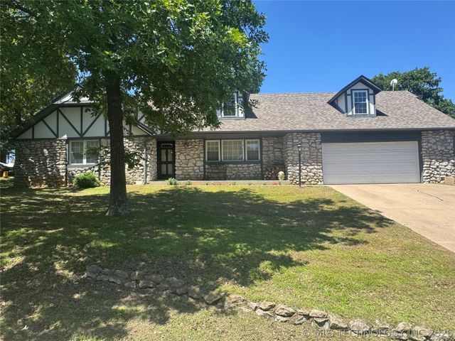 909 Bayshore Drive, Sand Springs, OK 74063