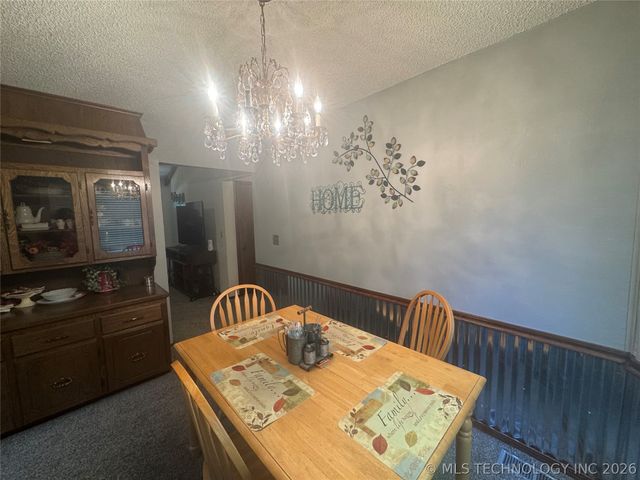 909 Bayshore Drive, Sand Springs, OK 74063