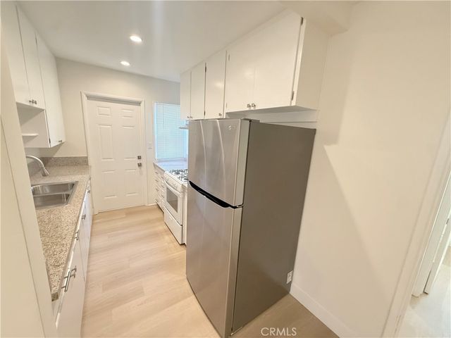 4123 Ocean View Blvd 1, Montrose, CA 91020