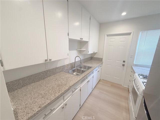 4123 Ocean View Blvd 1, Montrose, CA 91020