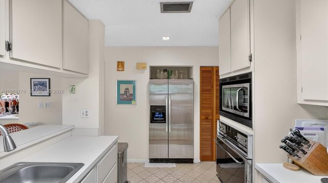 1753 Nocatee Drive, Miami, FL 33133