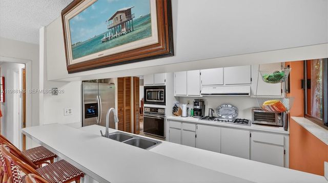 1753 Nocatee Drive, Miami, FL 33133
