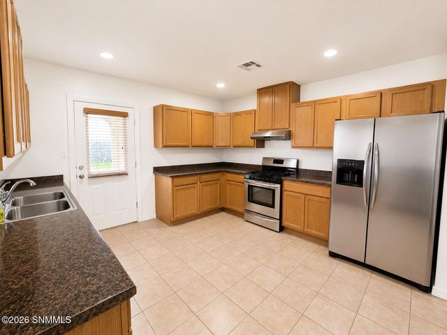 7533 Sierra Bella Place, Las Cruces, NM 88012