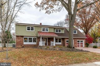 24 CAMELIA CT, Lawrence Township, NJ 08648