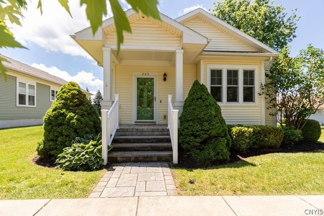 209 Newbridge Street, Camillus, NY 13031