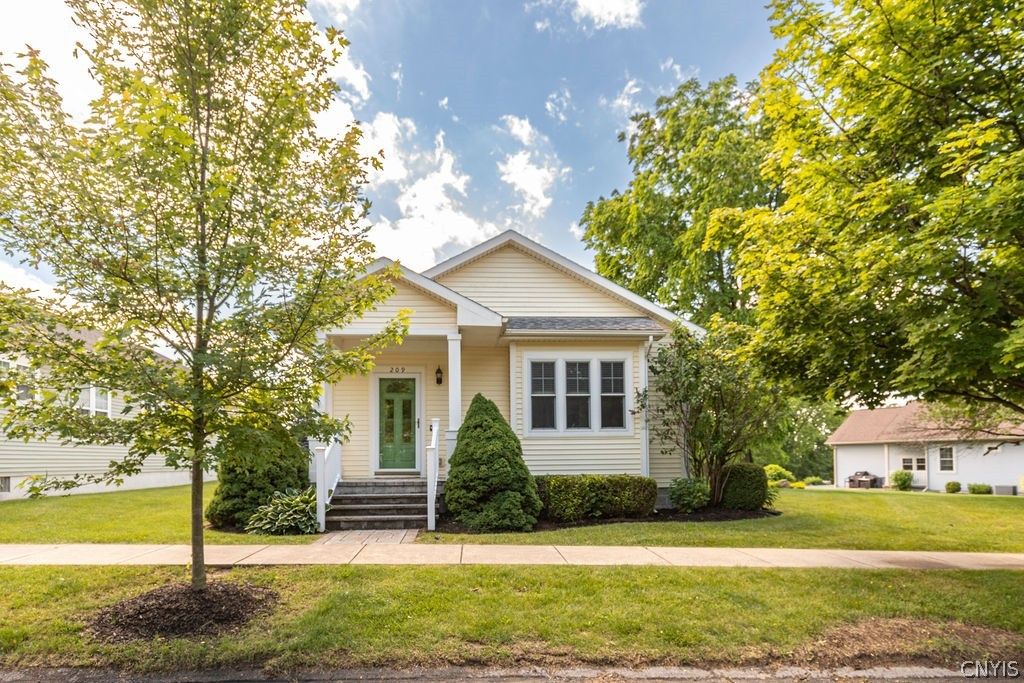 209 Newbridge Street, Camillus, NY 13031