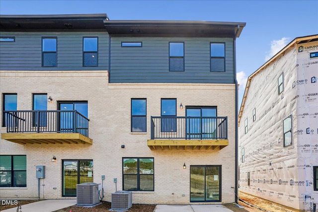 129 Midtown Rows Way 15, Fuquay Varina, NC 27526