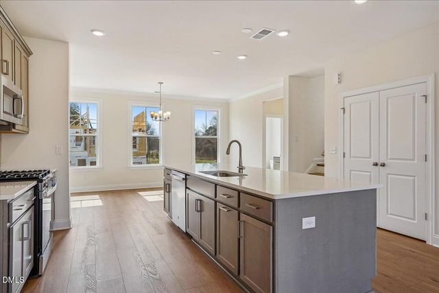 129 Midtown Rows Way 15, Fuquay Varina, NC 27526