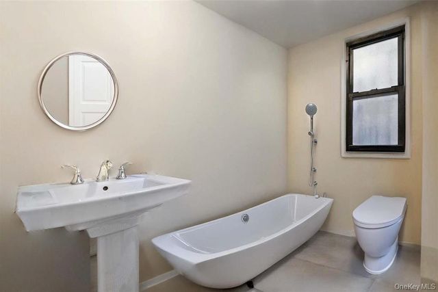 4410 Cayuga Avenue 1D, Bronx, NY 10471