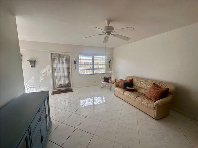 200 Mansfield E 200, Boca Raton, FL 33434