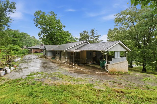 700 Contour Avenue, South Pittsburg, TN 37380