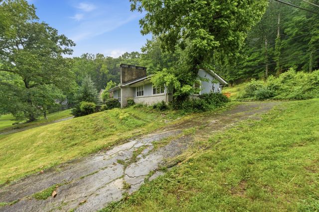 700 Contour Avenue, South Pittsburg, TN 37380