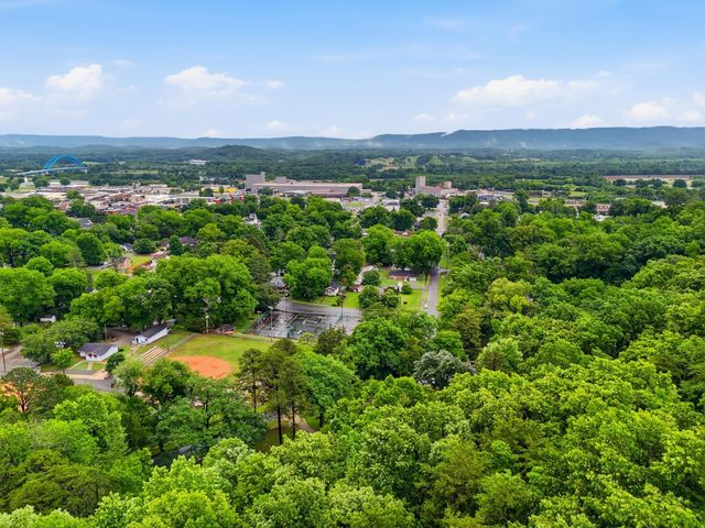 700 Contour Avenue, South Pittsburg, TN 37380