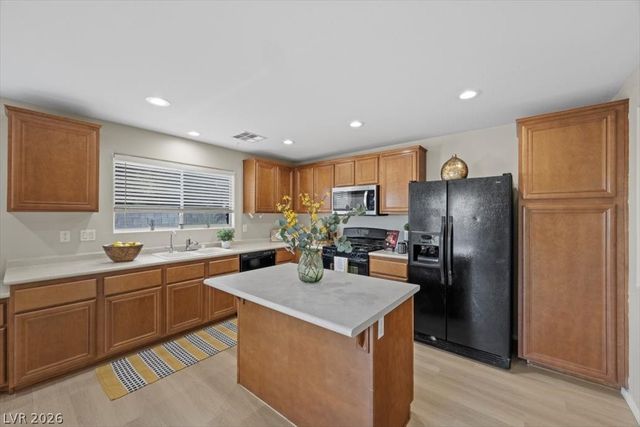 9828 Gold Pan Court, Las Vegas, NV 89183