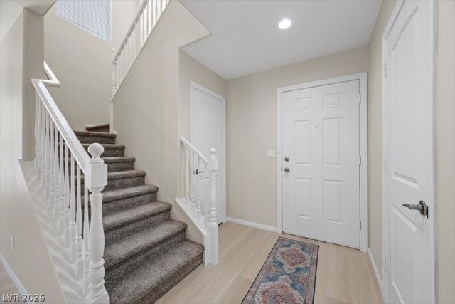 9828 Gold Pan Court, Las Vegas, NV 89183