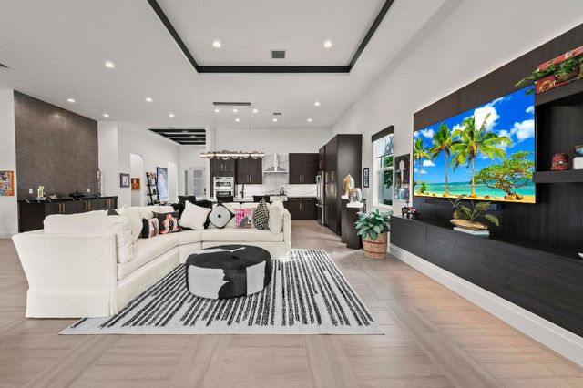 10031 Timber Creek Way, Palm Beach Gardens, FL 33412