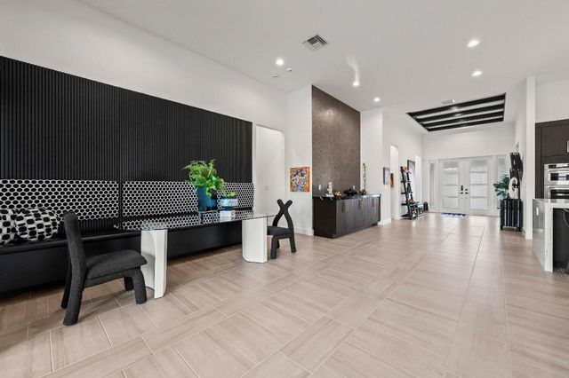 10031 Timber Creek Way, Palm Beach Gardens, FL 33412