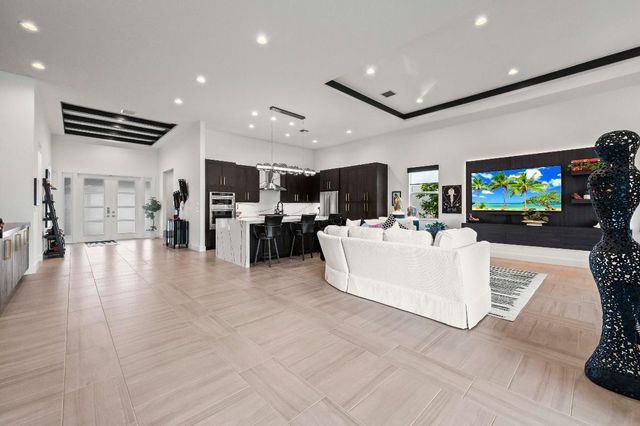 10031 Timber Creek Way, Palm Beach Gardens, FL 33412