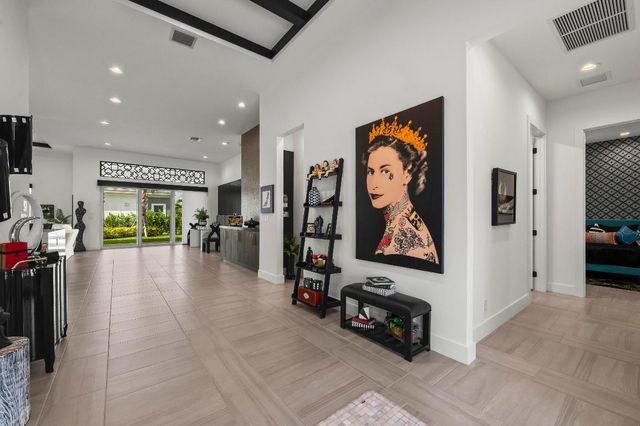 10031 Timber Creek Way, Palm Beach Gardens, FL 33412