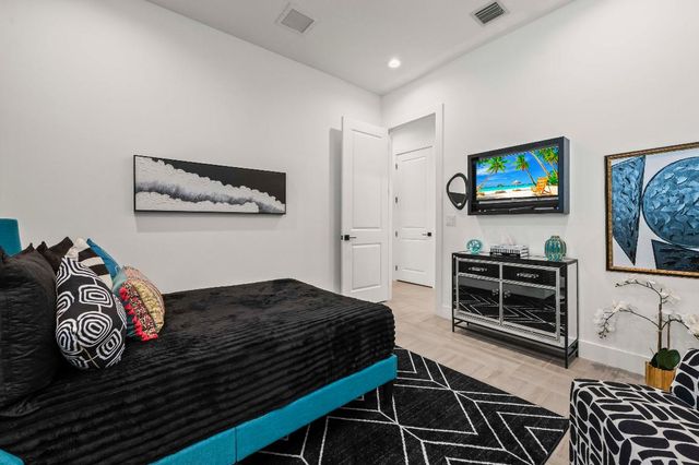 10031 Timber Creek Way, Palm Beach Gardens, FL 33412