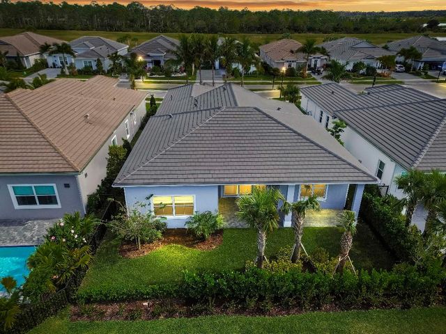 10031 Timber Creek Way, Palm Beach Gardens, FL 33412