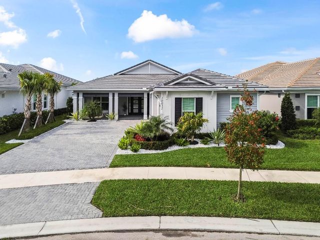 10031 Timber Creek Way, Palm Beach Gardens, FL 33412