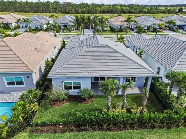 10031 Timber Creek Way, Palm Beach Gardens, FL 33412