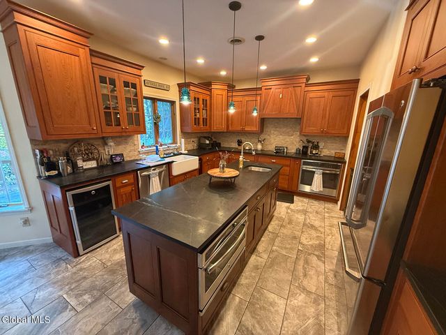 12 Pond Hollow Road, Sand Lake, NY 12018