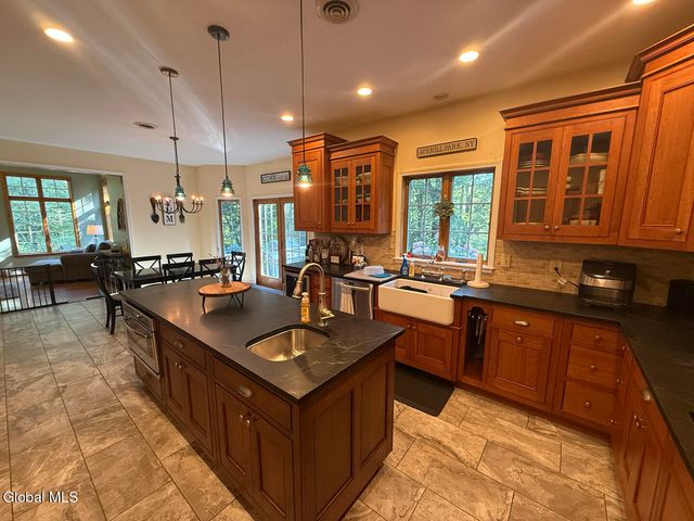 12 Pond Hollow Road, Sand Lake, NY 12018