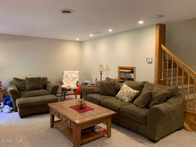 12 Pond Hollow Road, Sand Lake, NY 12018