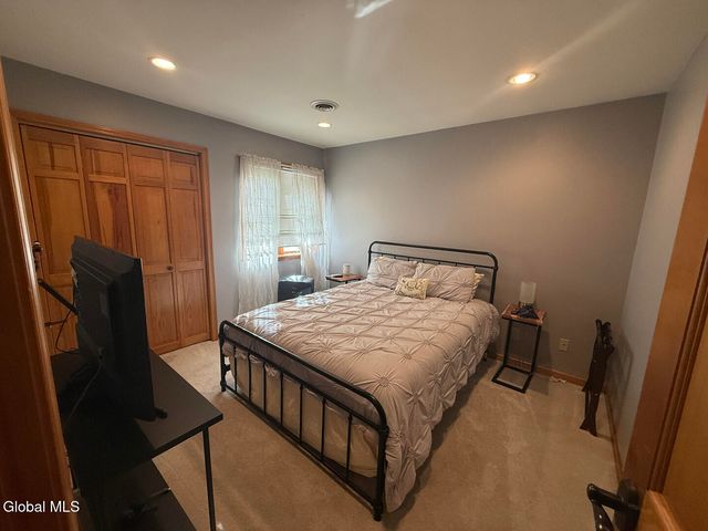 12 Pond Hollow Road, Sand Lake, NY 12018