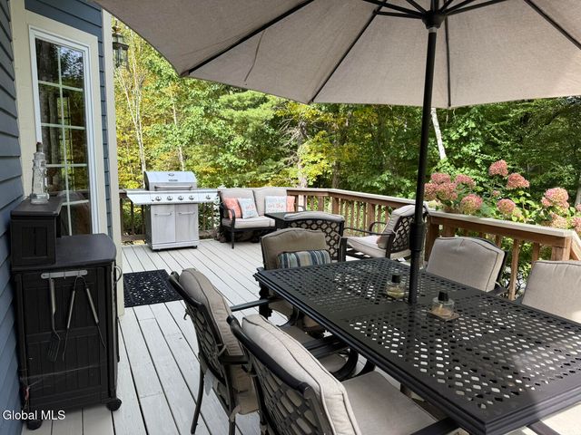 12 Pond Hollow Road, Sand Lake, NY 12018