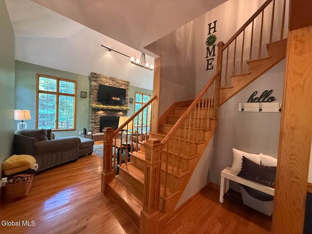 12 Pond Hollow Road, Sand Lake, NY 12018