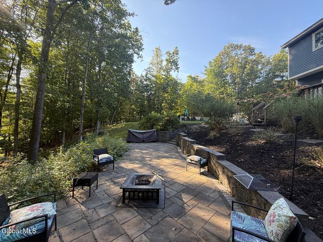 12 Pond Hollow Road, Sand Lake, NY 12018