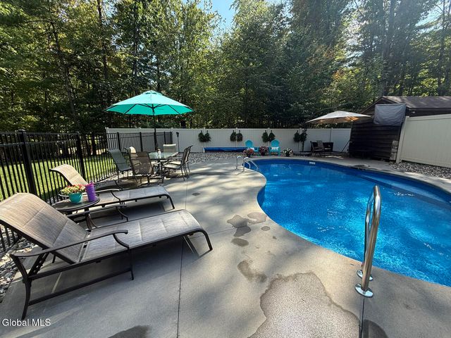 12 Pond Hollow Road, Sand Lake, NY 12018