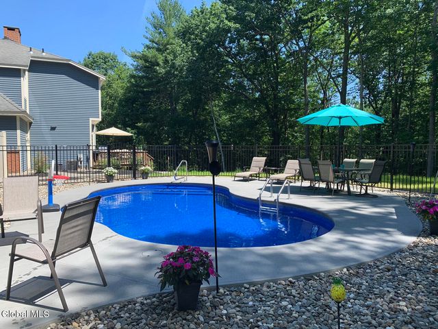 12 Pond Hollow Road, Sand Lake, NY 12018