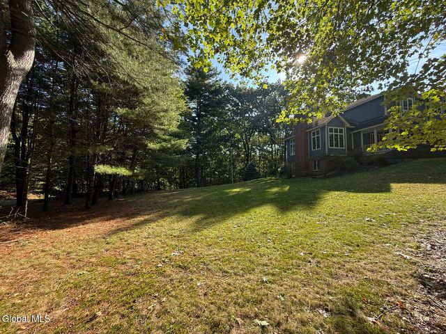 12 Pond Hollow Road, Sand Lake, NY 12018