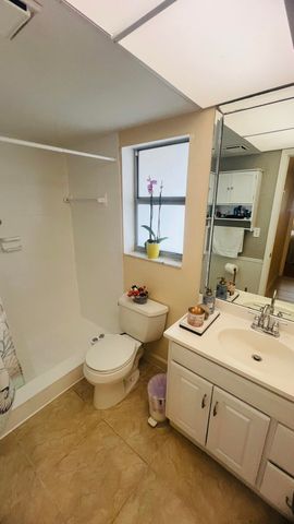 8920 Sunrise Lakes Boulevard 208, Sunrise, FL 33322