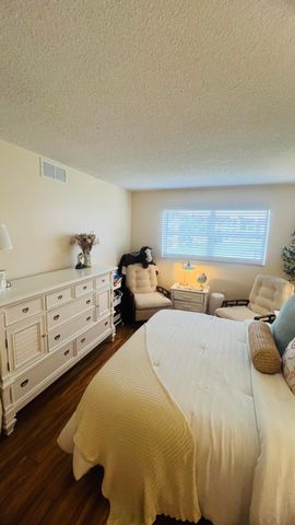 8920 Sunrise Lakes Boulevard 208, Sunrise, FL 33322