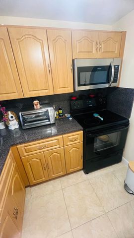 8920 Sunrise Lakes Boulevard 208, Sunrise, FL 33322