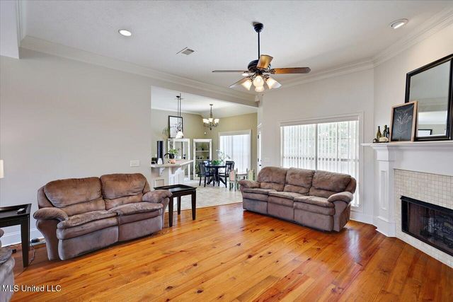 2006 Estates Cove, Pearl, MS 39208