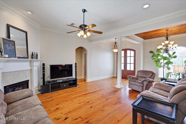 2006 Estates Cove, Pearl, MS 39208