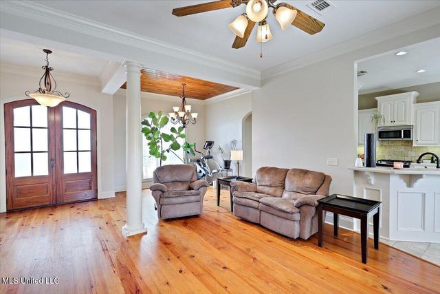 2006 Estates Cove, Pearl, MS 39208