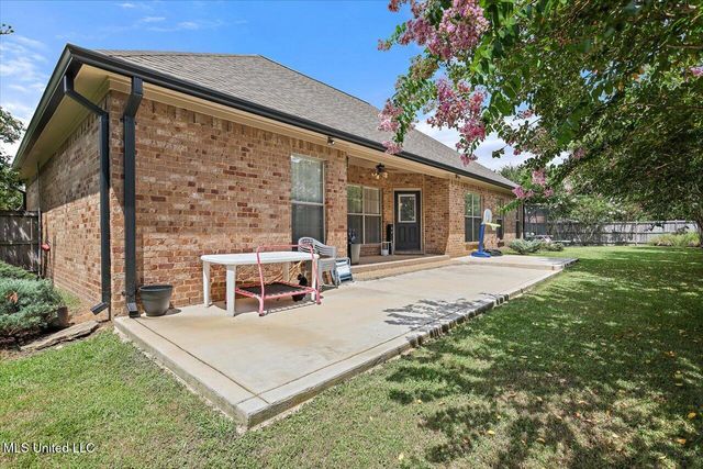 2006 Estates Cove, Pearl, MS 39208