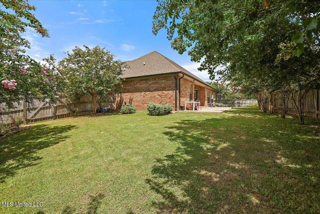 2006 Estates Cove, Pearl, MS 39208